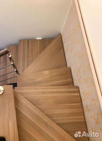 Перила деревянные для лестниц