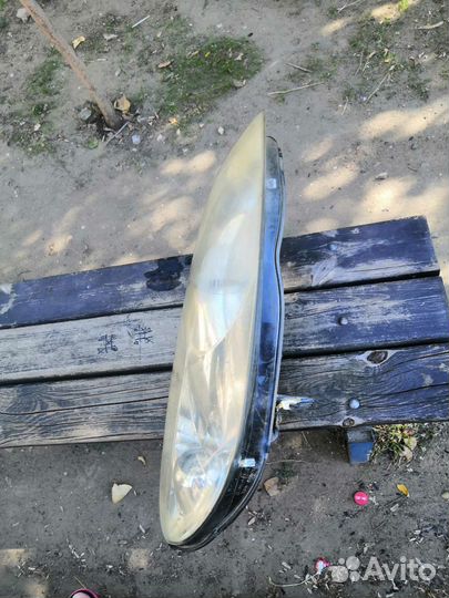 Фара левая peugeot