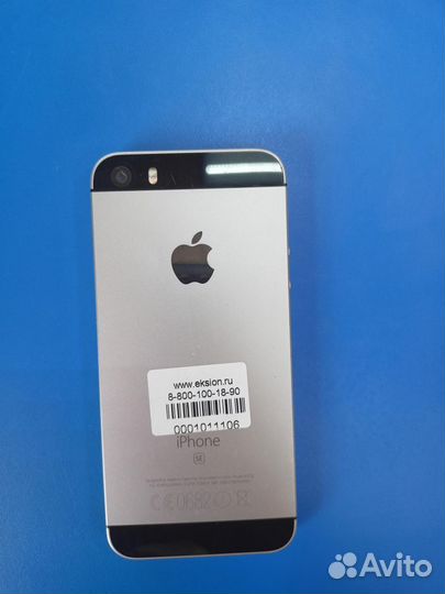 Apple iPhone SE 1st generation 2016 32GB