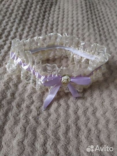 Подвязка на ногу