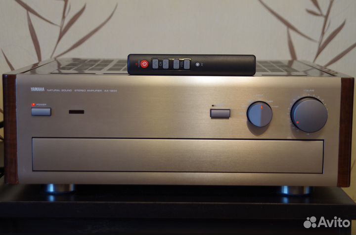 Усилитель Yamaha AX-1200