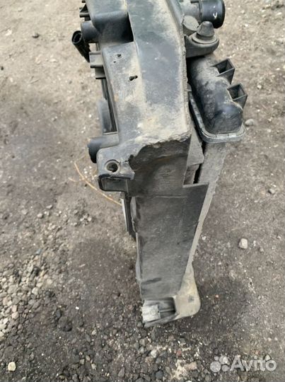 Радиатор основной пежо 307
