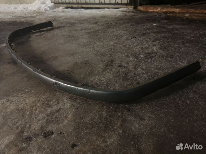 Молдинг заднего бампера Volkswagen Passat B5 plus