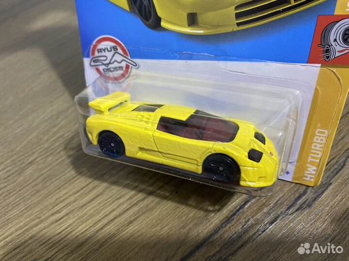 Hot wheels 94 bugatti eb110 ss