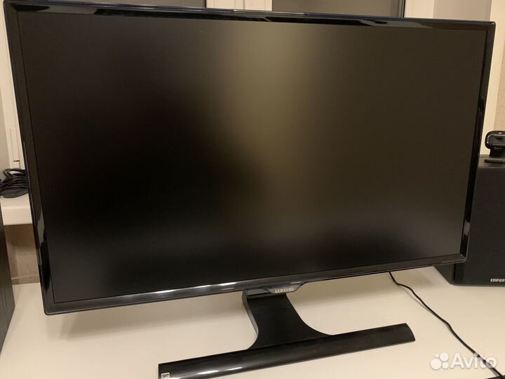 Монитор Samsung ls27e390