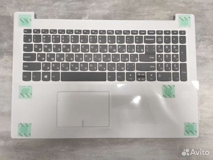 Верхняя часть корпуса Lenovo 320-15IKB с дефектом