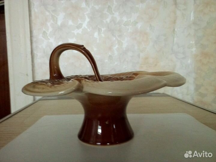 Керамическая конфетница.ваза синяя