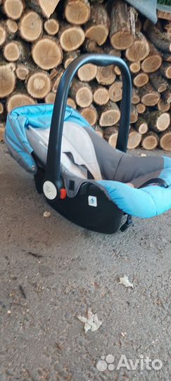 Детское автомобильное кресло люлька