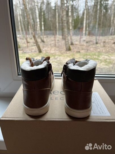 Ботинки новые размер 30
