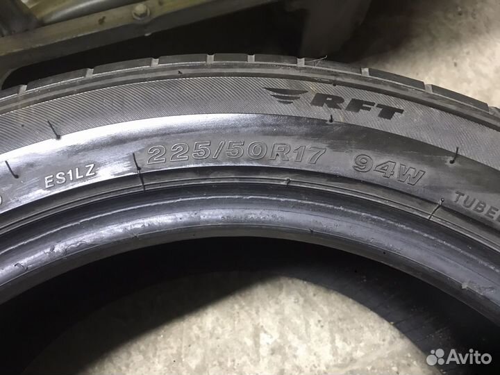Bridgestone Potenza S001 225/50 R17