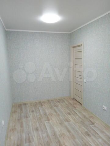 2-к. квартира, 42 м², 1/4 эт.