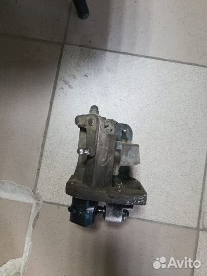 Кулиса выбора передач МКПП Opel Zafira B