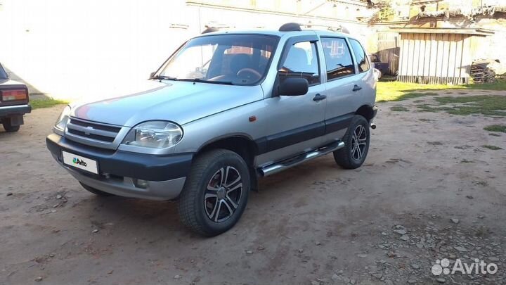 Chevrolet Niva, 2004