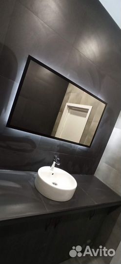 Парящее зеркало с подсветкой