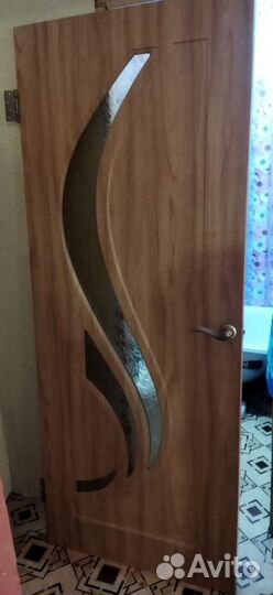 Дверь деревянная межкомнатная б/у