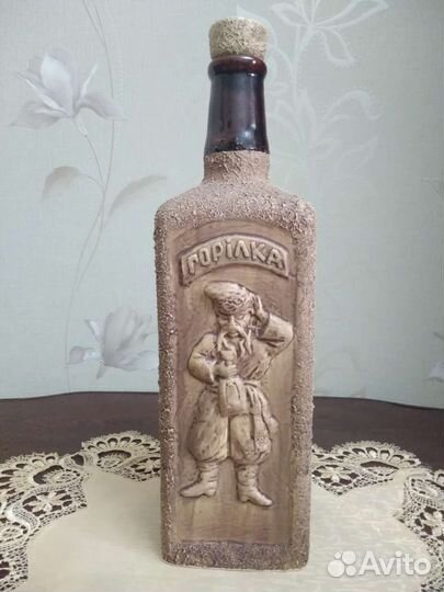 Бутылка керамическая с 6 рюмками