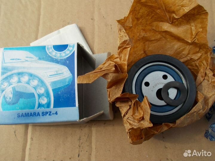 Ролик натяжной ремня генератора Ваз 2110-12,2170