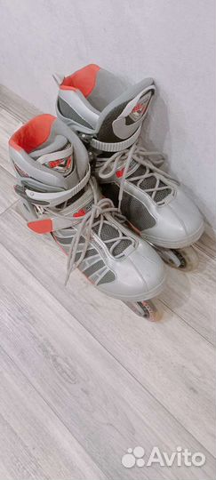 Роликовые коньки