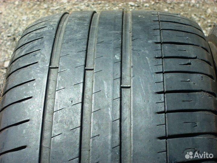 Michelin Pilot Sport 3 235/45 R18 98Y