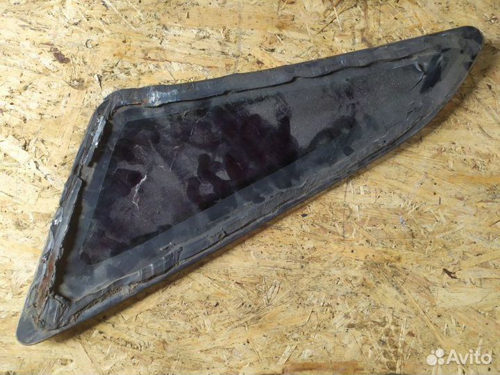 Стекло кузовное глухое правое LADA Priora 2170