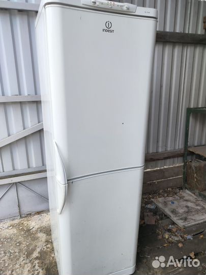 Холодильник бу