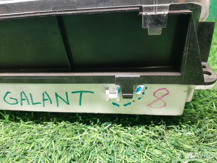 В наличии: Панель приборов Mitsubishi Galant 8