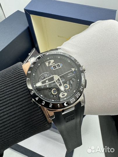 Часы мужские Ulysse Nardin El Toro GMT Perpetual