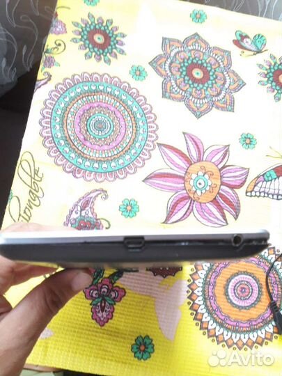 Планшет Asus на запчасти. Экран целый