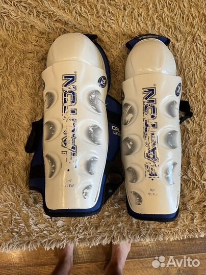 Хоккейные щитки