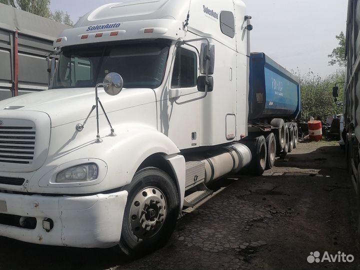 Freightliner Columbia, 2003