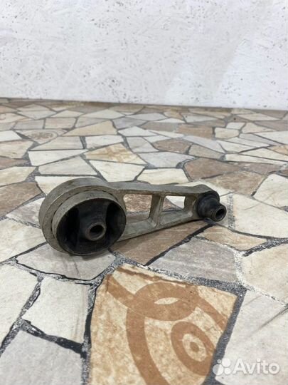 Опора Подушка кпп двигателя задняя задняя Renault