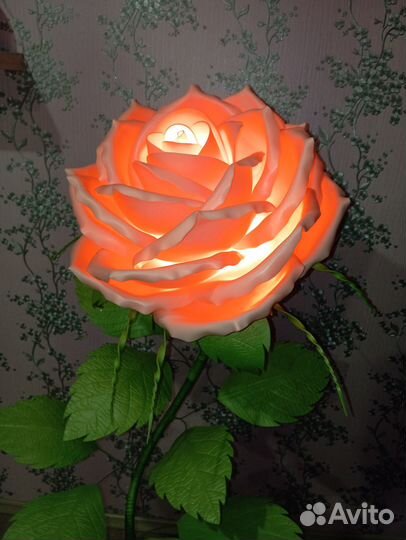 Роза торшер