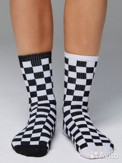 Носки женские и мужские в клетку, тренд сезона