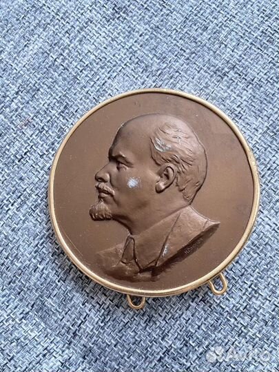 Плакетка Ленин ссср, настольная медаль
