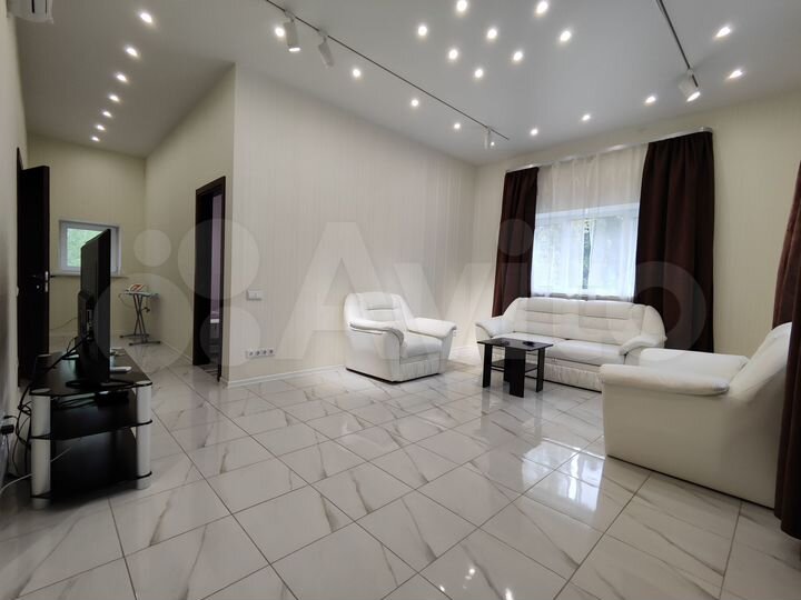 2-к. квартира, 108 м², 2/3 эт.