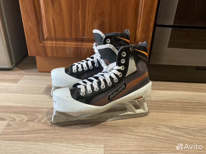 Коньки вратарские хоккейные