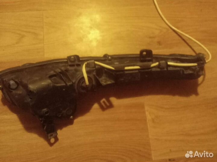 Передний левый поворник лексус NX