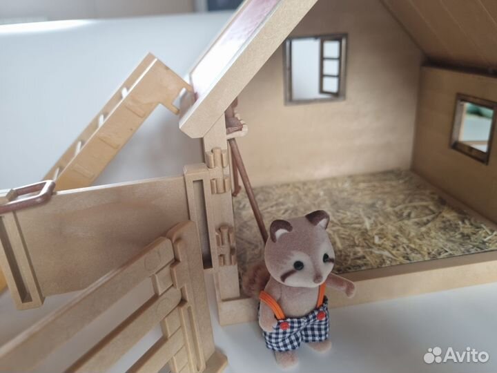 Sylvanian families конюшня
