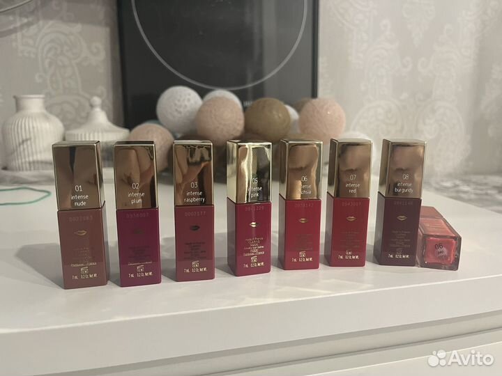 Clarins масло-тинт для губ с кремовой текстурой