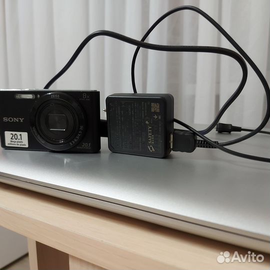 Компактный фотоаппарат sony cyber shot