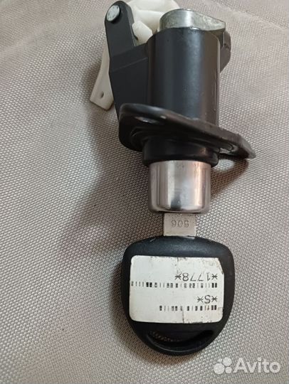 Замок багажника opel astra