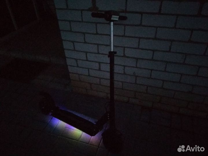 Обменяю электросамокат на мопед/скутер