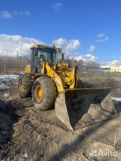 Фронтальный погрузчик XCMG LW300F, 2011