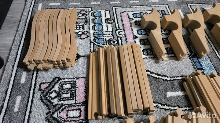 Деревянная железная дорога IKEA brio