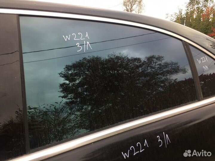 Стекло заднее Mercedes w221