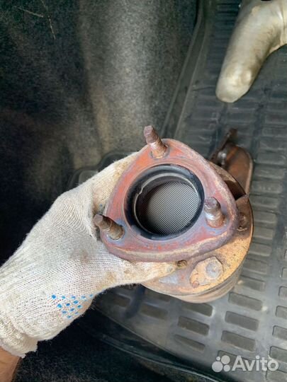 Выпускной коллектор на volkswagen polo cfna