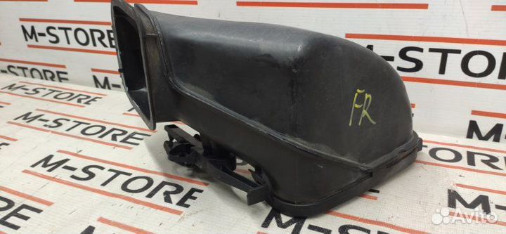 Воздухозаборник передний правый Bmw 7-Series E65