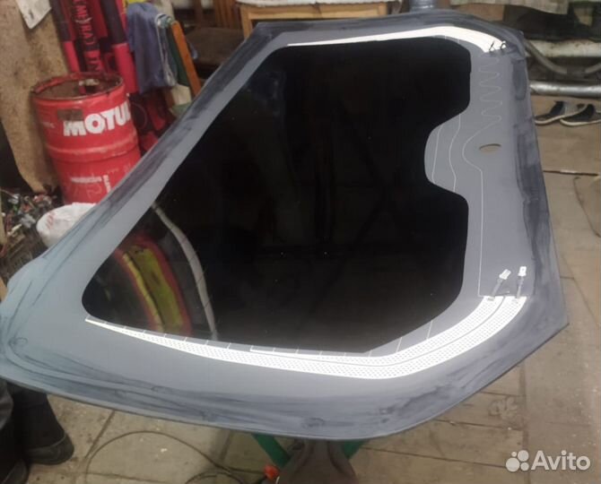 MB 447 V250 заднее лобовое стекло