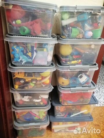 Ящики с игрушками