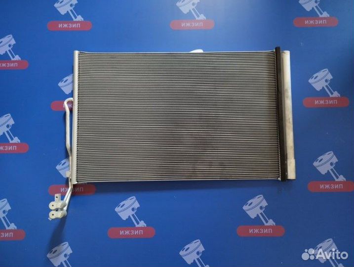 Радиатор кондиционера передний Volkswagen Touareg